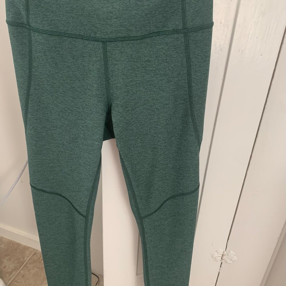 Outdoor Voices Hunter Green 3/4 Warm-Up High-Waisted leggings size small